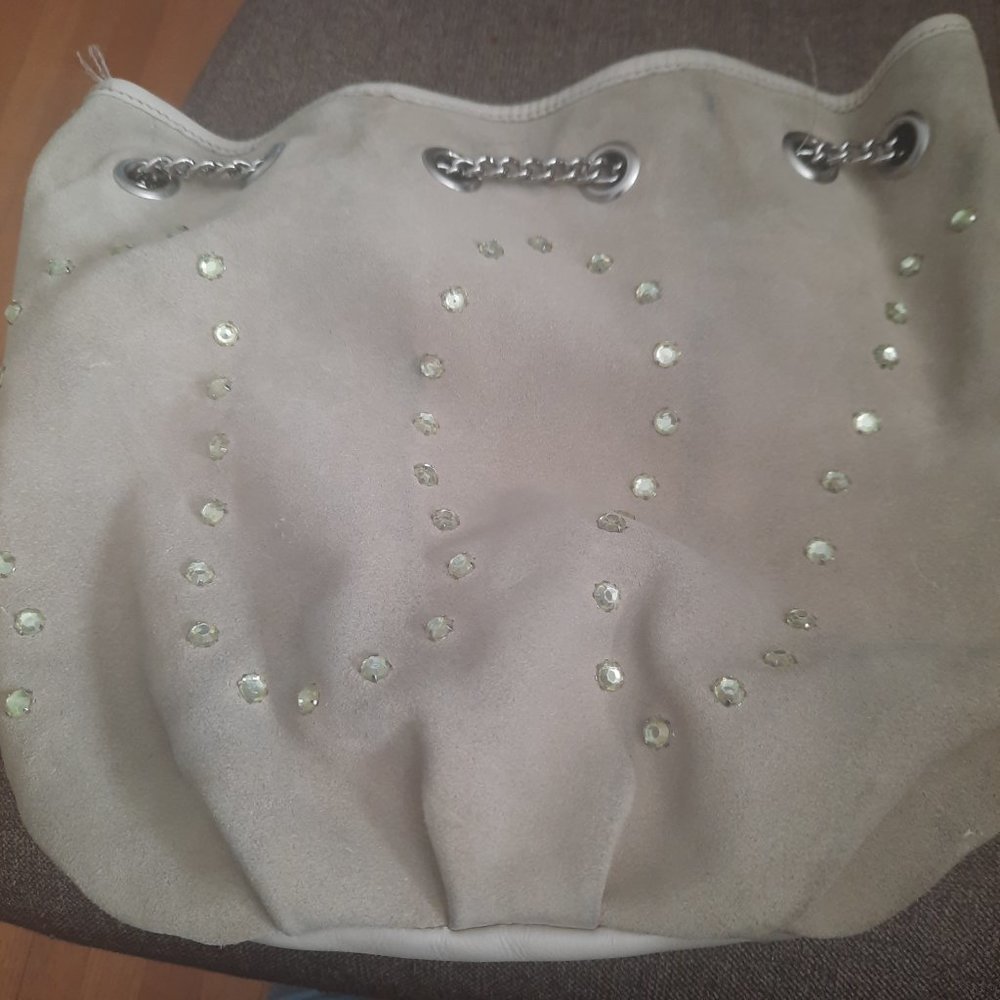 Danier Suede Drawstring Bucket bag - Picture 4 of 7